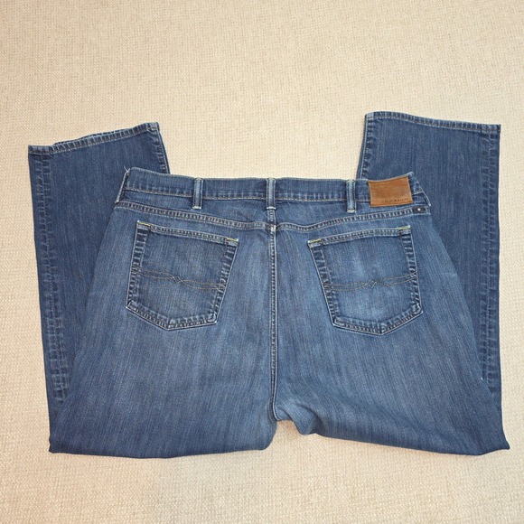 Lucky Brand 181 Relaxed Straight Mens Jeans 44x30 Med Wash Stretch Denim Short - Picture 3 of 12